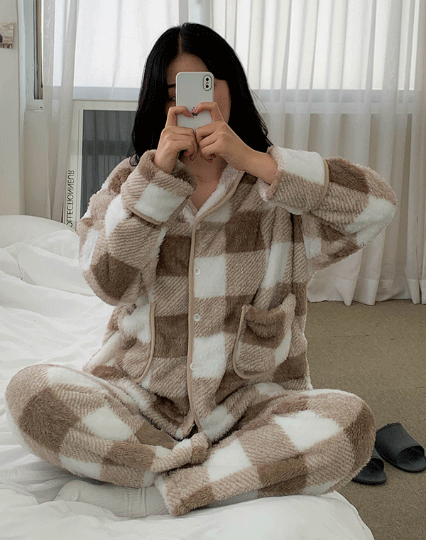 헤이데이 - [겨울] 바닐라 카라 체크 포켓 수면 잠옷 - pajama.set